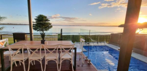 Waterfront Luxury Living & Pool Buff Point